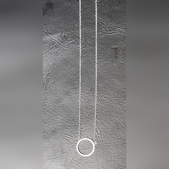 STERLING SILVER ROUND PENDANT NECKLACE - Picture 3 of 7